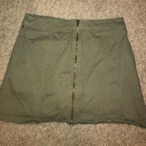 Green zipper skirt